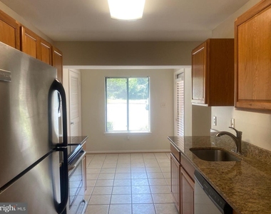 9557 Coggs Bill Drive - Photo Thumbnail 12