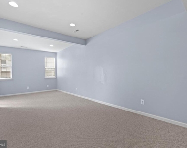 22667 Flowing Spring Square - Photo Thumbnail 27