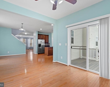 22667 Flowing Spring Square - Photo Thumbnail 9