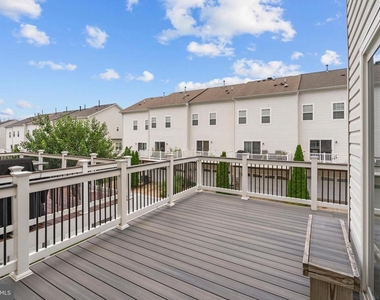 22667 Flowing Spring Square - Photo Thumbnail 34