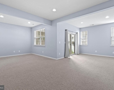 22667 Flowing Spring Square - Photo Thumbnail 29