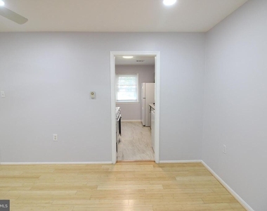 311 Rock Spring Drive Sw - Photo Thumbnail 9