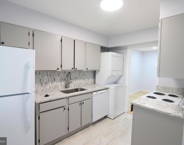 311 Rock Spring Drive Sw - Photo Thumbnail 3
