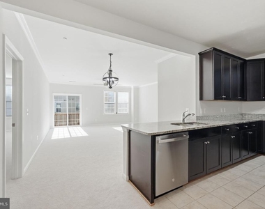 24678 Byrne Meadow Square - Photo Thumbnail 4