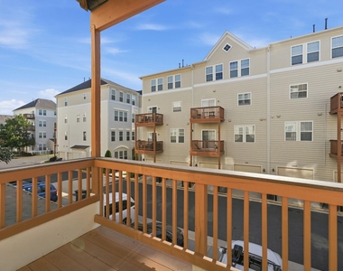 24678 Byrne Meadow Square - Photo Thumbnail 5