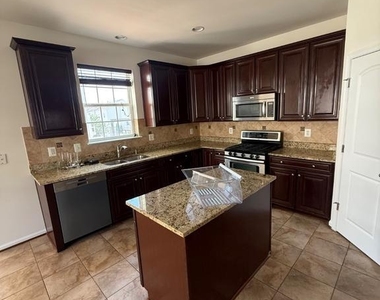 42649 Winter Wind Terrace - Photo Thumbnail 25