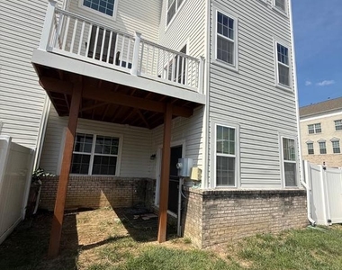 42649 Winter Wind Terrace - Photo Thumbnail 9