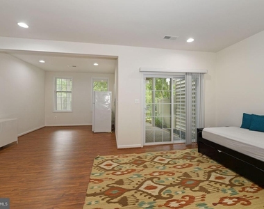 43241 Mitcham Square - Photo Thumbnail 23