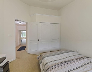 43241 Mitcham Square - Photo Thumbnail 20