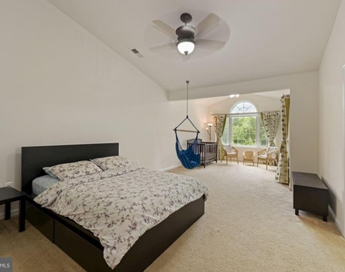 43241 Mitcham Square - Photo Thumbnail 14