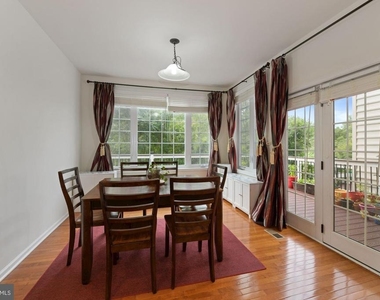 43241 Mitcham Square - Photo Thumbnail 13