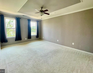 43138 Stillwater Terrace - Photo Thumbnail 14