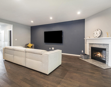 2865 Dillon Drive - Photo Thumbnail 7