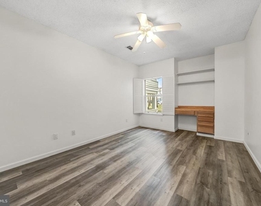 4417 Fair Stone Drive - Photo Thumbnail 14