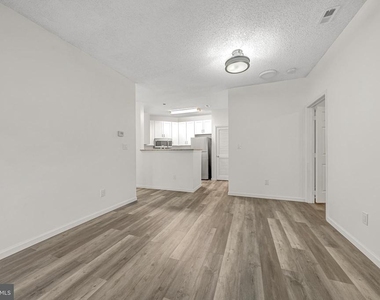 4417 Fair Stone Drive - Photo Thumbnail 5