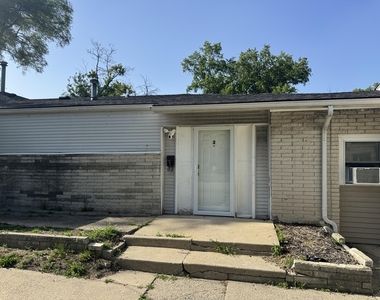 677 Dorset Avenue - Photo Thumbnail 6