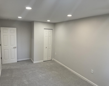 677 Dorset Avenue - Photo Thumbnail 12