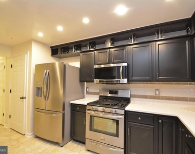 6603 Netties Lane - Photo Thumbnail 11