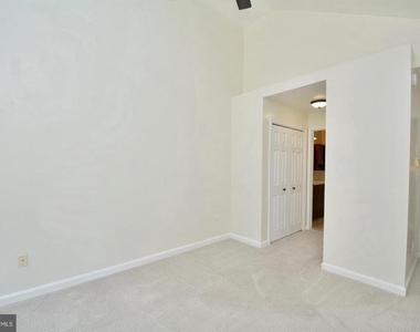 6603 Netties Lane - Photo Thumbnail 19