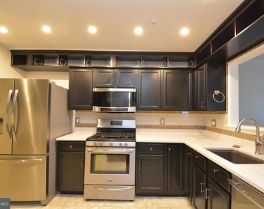 6603 Netties Lane - Photo Thumbnail 12