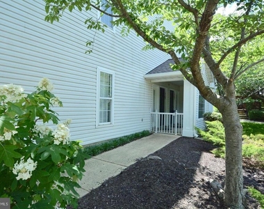 6603 Netties Lane - Photo Thumbnail 2