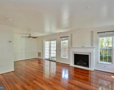 6603 Netties Lane - Photo Thumbnail 4