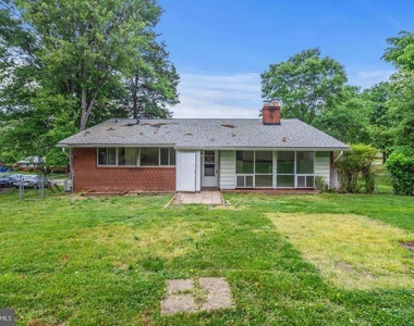 6318 Willowood Lane - Photo Thumbnail 4