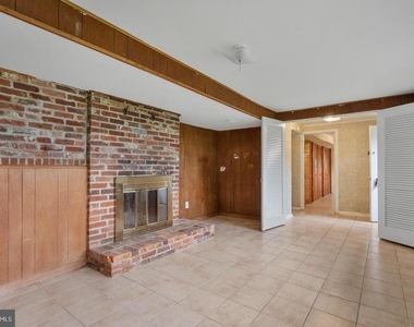 6318 Willowood Lane - Photo Thumbnail 30