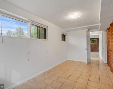 6318 Willowood Lane - Photo Thumbnail 27