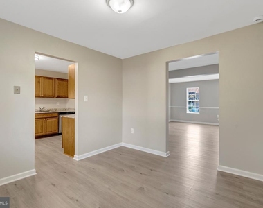 7065 Leewood Forest Drive - Photo Thumbnail 11