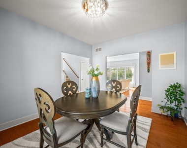 1835 Fox Prairie Road - Photo Thumbnail 7