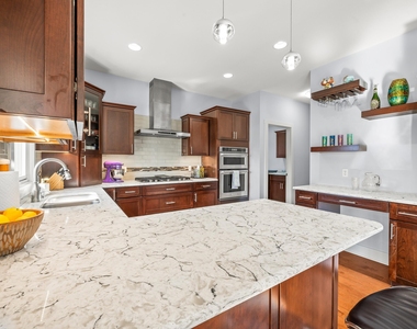 1835 Fox Prairie Road - Photo Thumbnail 17
