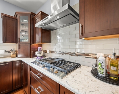 1835 Fox Prairie Road - Photo Thumbnail 22
