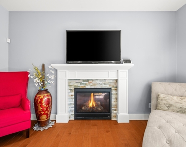 1835 Fox Prairie Road - Photo Thumbnail 9