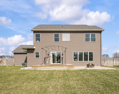 1835 Fox Prairie Road - Photo Thumbnail 66