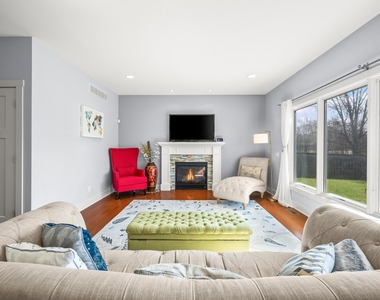 1835 Fox Prairie Road - Photo Thumbnail 8