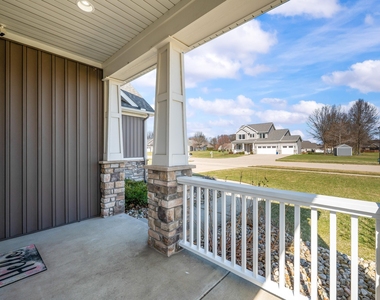 1835 Fox Prairie Road - Photo Thumbnail 6