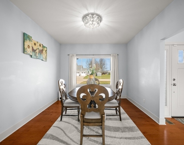1835 Fox Prairie Road - Photo Thumbnail 29