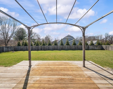 1835 Fox Prairie Road - Photo Thumbnail 62