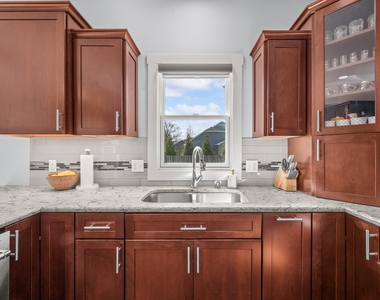 1835 Fox Prairie Road - Photo Thumbnail 20