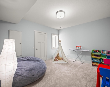 1835 Fox Prairie Road - Photo Thumbnail 51