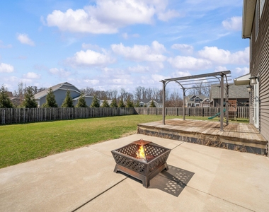 1835 Fox Prairie Road - Photo Thumbnail 61