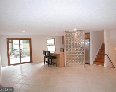 12259 Turkey Wing Court - Photo Thumbnail 2