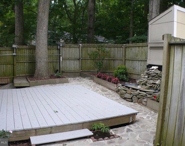 12259 Turkey Wing Court - Photo Thumbnail 15