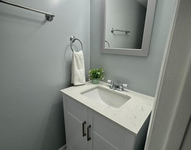 13386 Hungerford Place - Photo Thumbnail 12