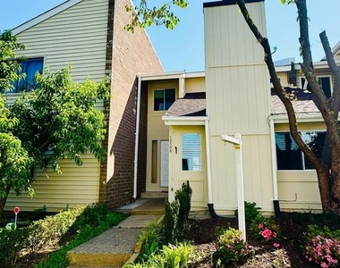 13386 Hungerford Place - Photo Thumbnail 2