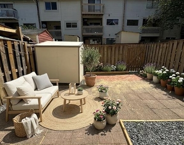 13386 Hungerford Place - Photo Thumbnail 27
