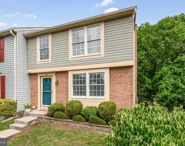 1120 Floyd Place - Photo Thumbnail 9