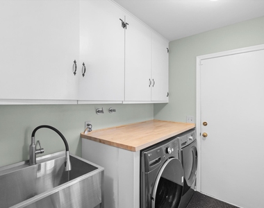 941 Newport Road - Photo Thumbnail 10