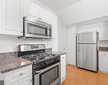 4525 Superior Square - Photo Thumbnail 9